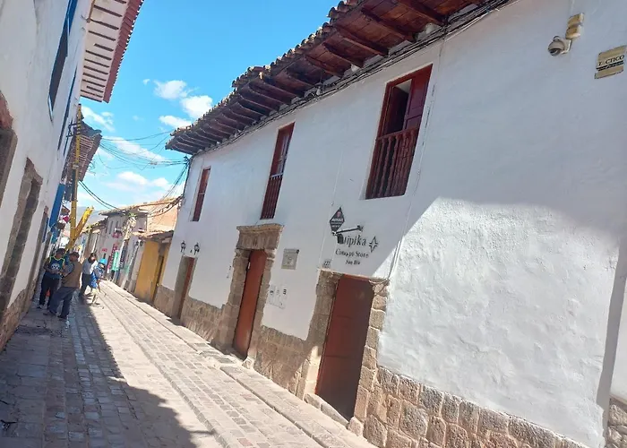 Paqarina San Blas Hotel *