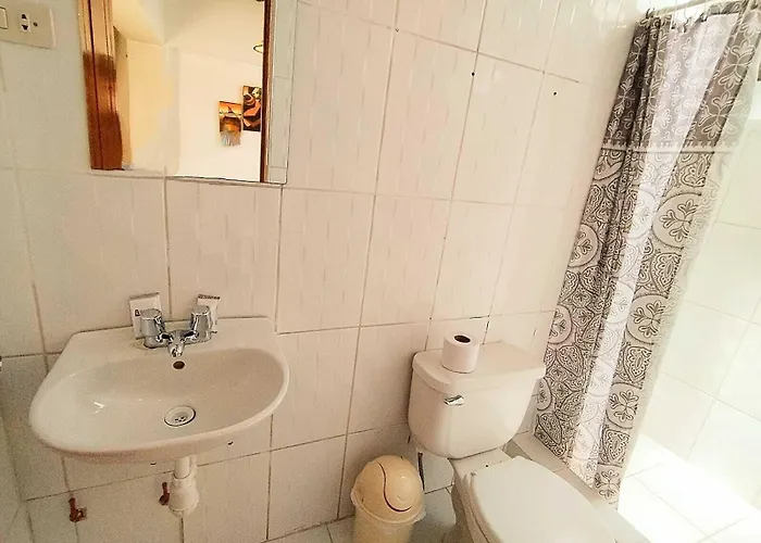 Paqarina San Blas Hotel *